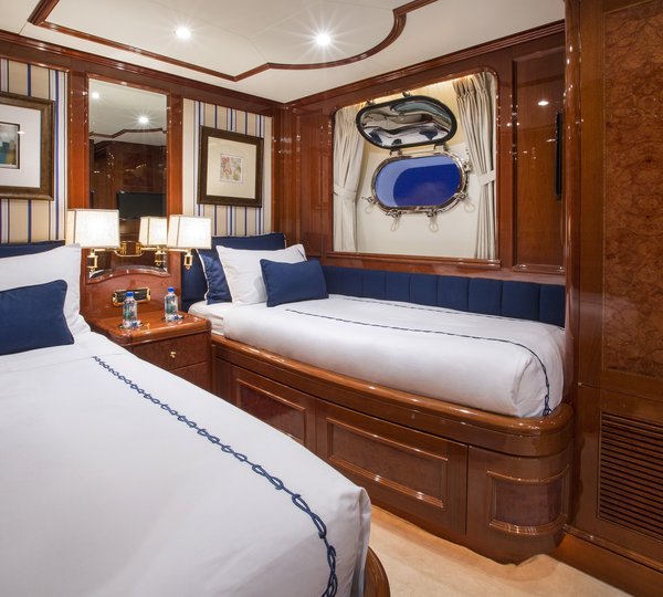 The 35m Yacht CAMARINA ROYALE