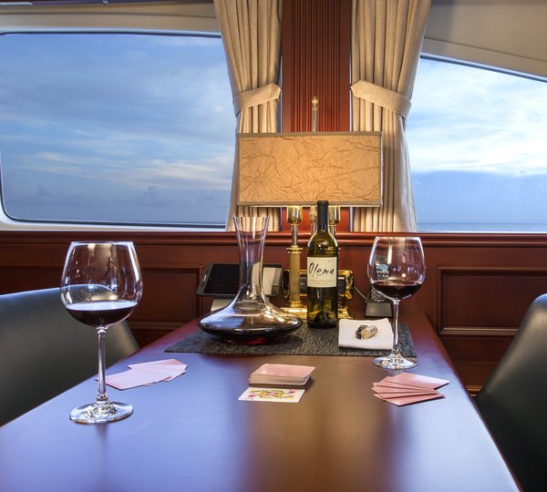 The 35m Yacht CAMARINA ROYALE