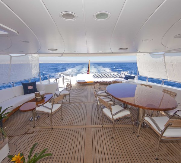 The 35m Yacht CAMARINA ROYALE