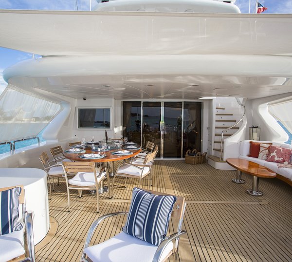 The 35m Yacht CAMARINA ROYALE