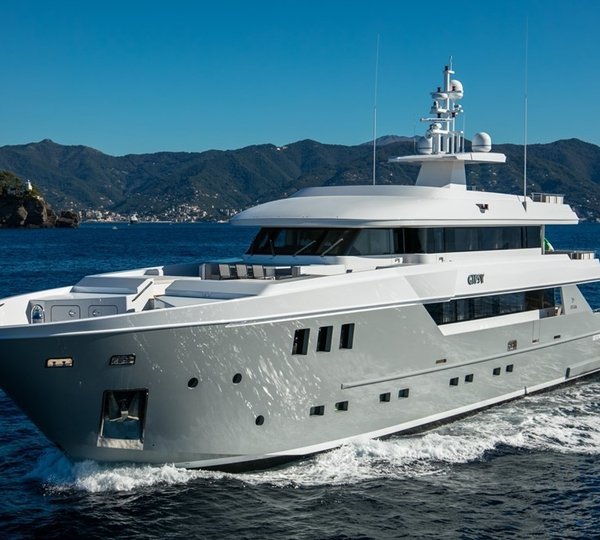 The 35m Yacht GIPSY