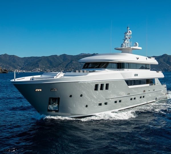 The 35m Yacht GIPSY