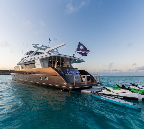 The 35m Yacht UNBRIDLED