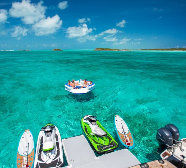 The 35m Yacht UNBRIDLED