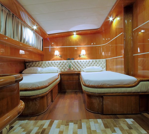 The 36m Yacht SILVER MOON