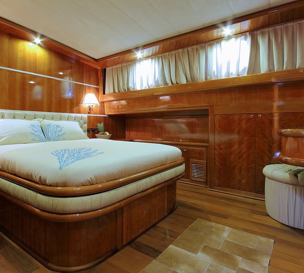 The 36m Yacht SILVER MOON