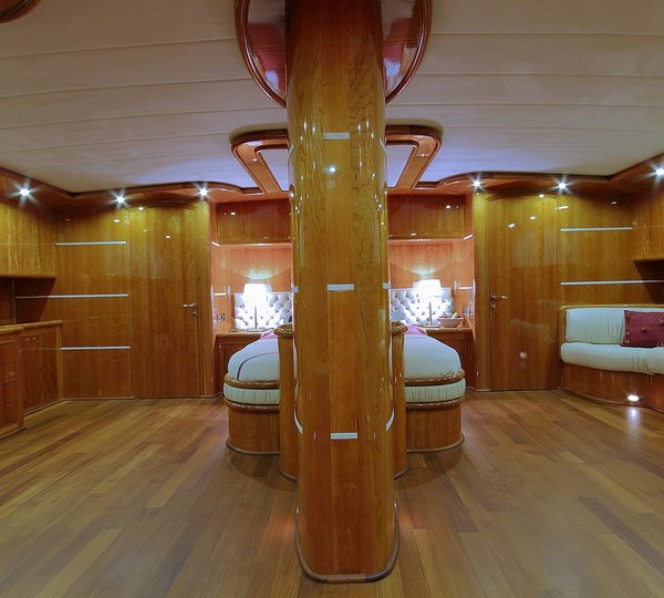 The 36m Yacht SILVER MOON