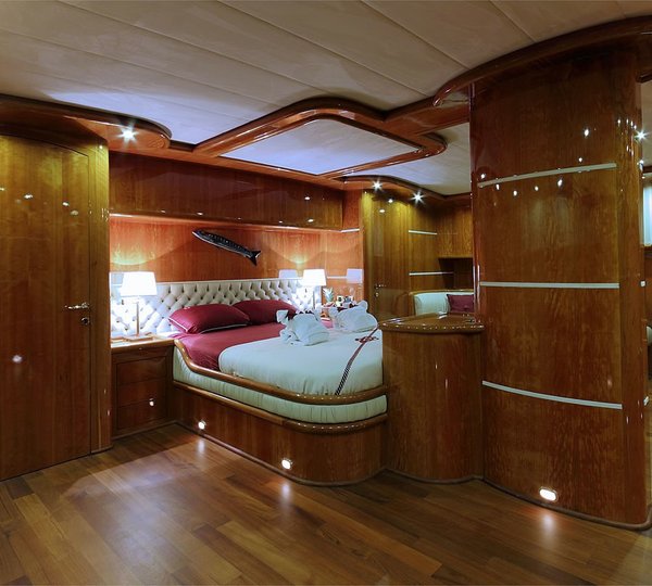 The 36m Yacht SILVER MOON