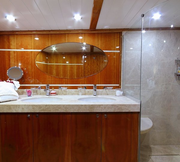 The 36m Yacht SILVER MOON