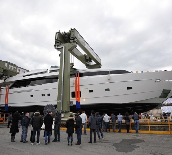 The 37m Yacht H1
