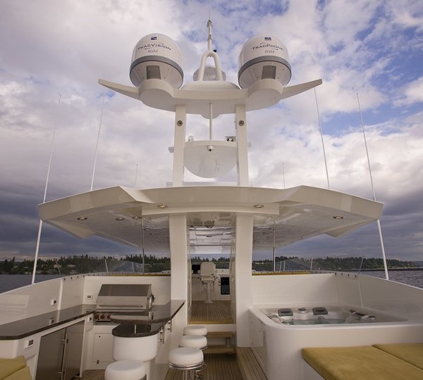 The 38m Yacht FUGITIVE