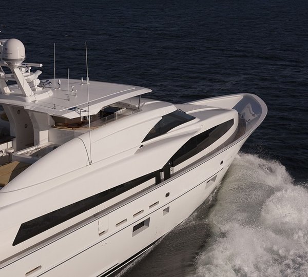 The 38m Yacht FUGITIVE