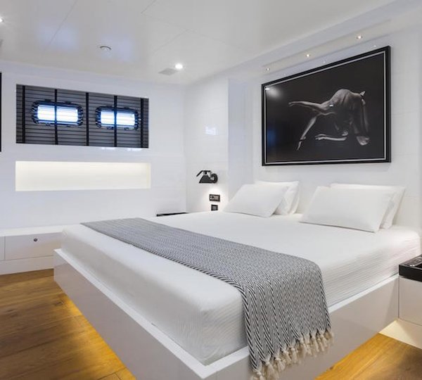 The 39m Yacht ALYSSA