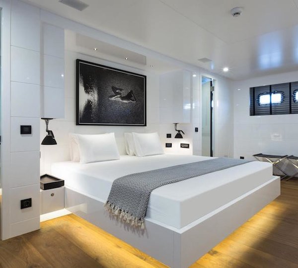 The 39m Yacht ALYSSA