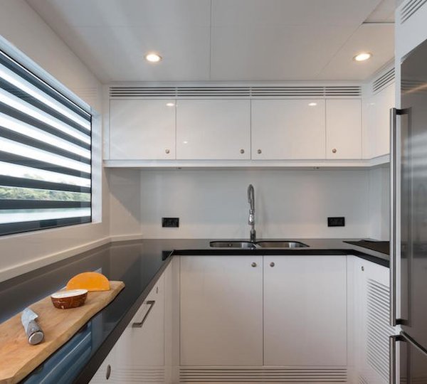 The 39m Yacht ALYSSA