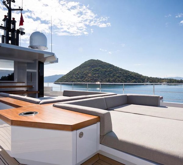 The 39m Yacht ALYSSA