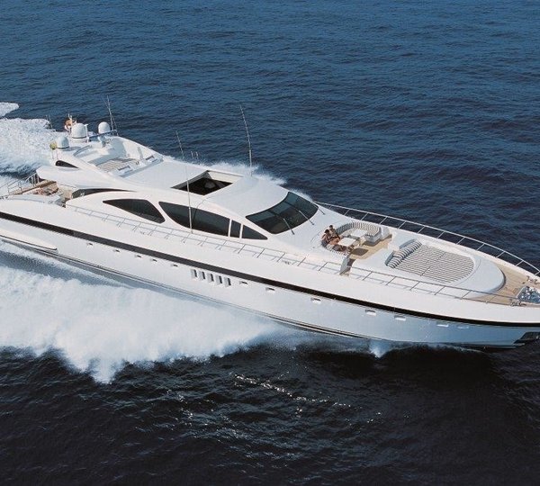 The 39m Yacht BEACHOUSE