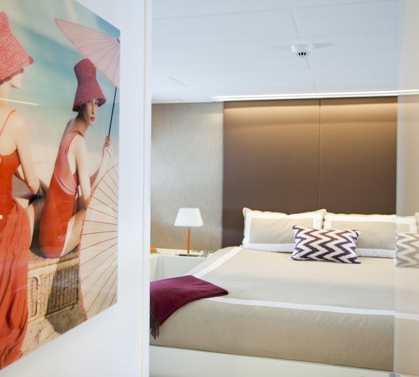 The 39m Yacht BEACHOUSE