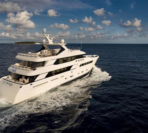The 39m Yacht DARLINGS