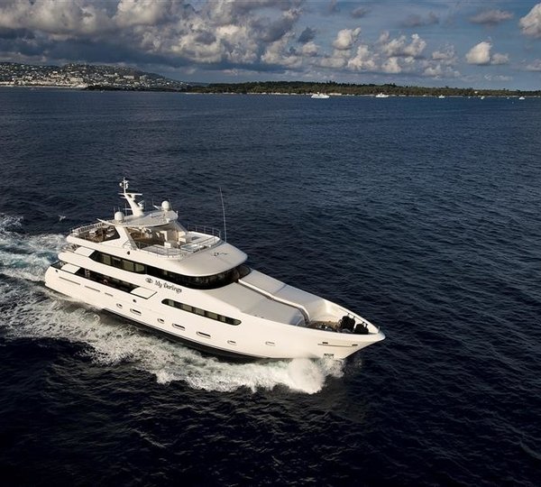 The 39m Yacht DARLINGS