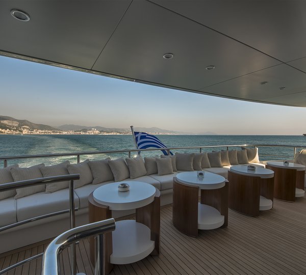 The 39m Yacht DARLINGS