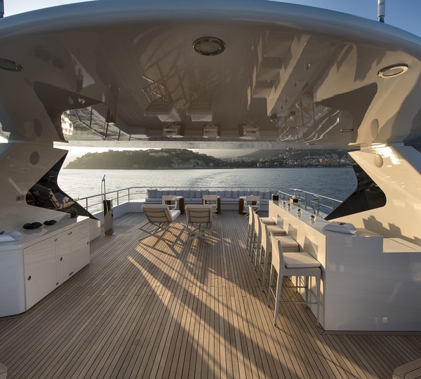 The 39m Yacht DARLINGS