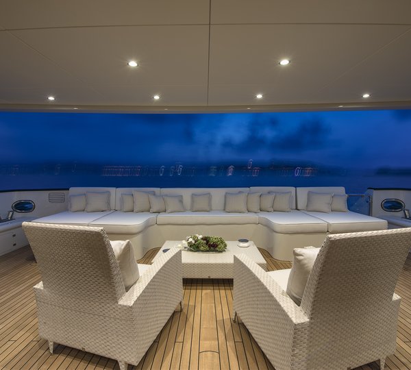 The 39m Yacht DARLINGS