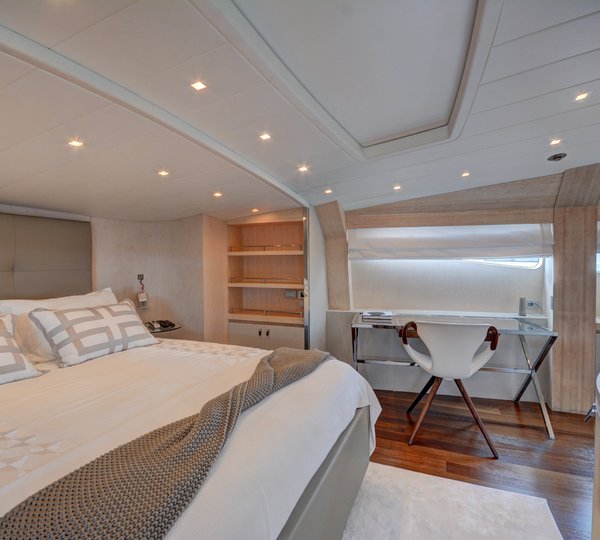 The 39m Yacht HUNTER