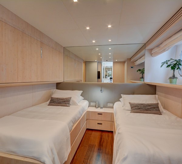 The 39m Yacht HUNTER