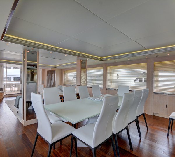 The 39m Yacht HUNTER