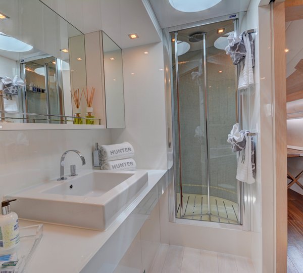 The 39m Yacht HUNTER