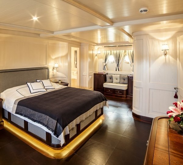 The 39m Yacht TARANSAY