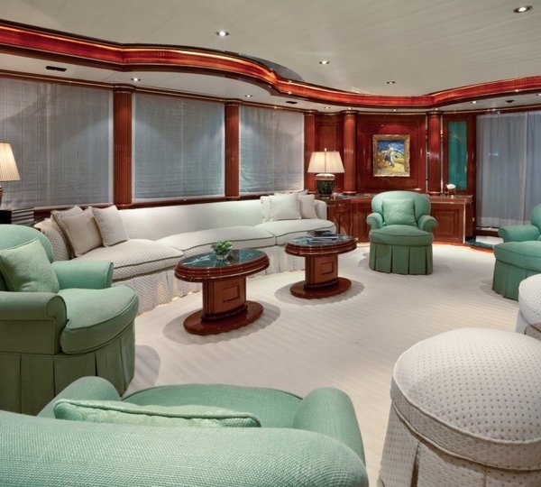 Premier Saloon On Board Yacht AQUALIBRIUM