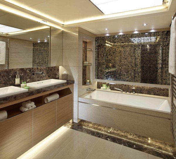 The 40m Yacht SOLARIS