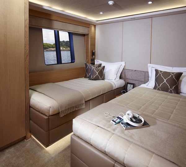 The 40m Yacht SOLARIS