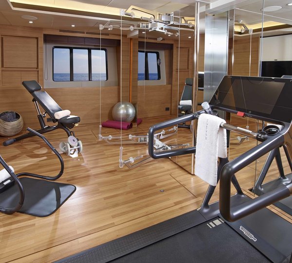 The 40m Yacht SOLARIS