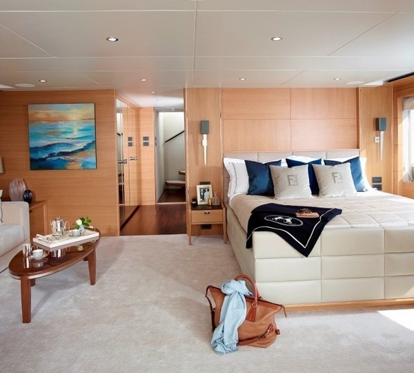 The 40m Yacht SOLARIS