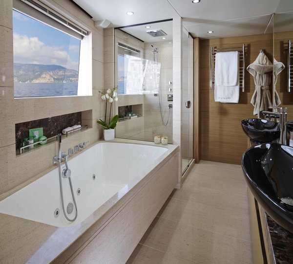 The 40m Yacht SOLARIS