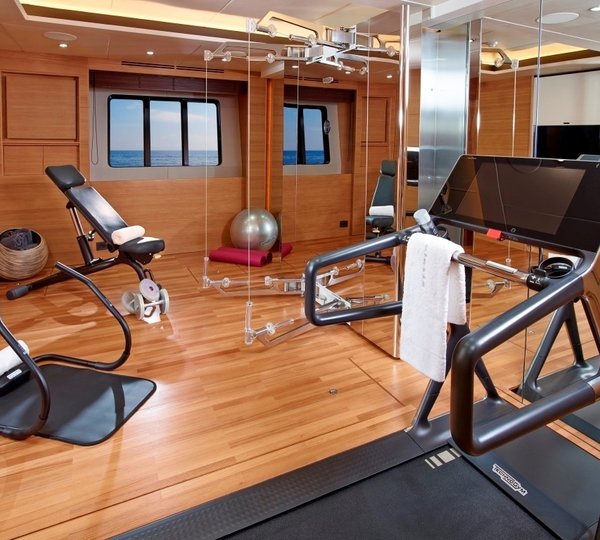 The 40m Yacht SOLARIS