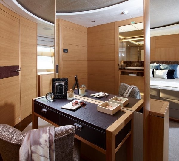 The 40m Yacht SOLARIS