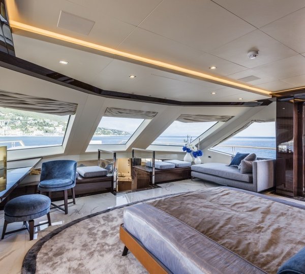 The 42m Yacht SERENITY