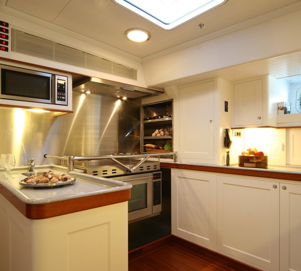 The 43m Yacht CAVALLO