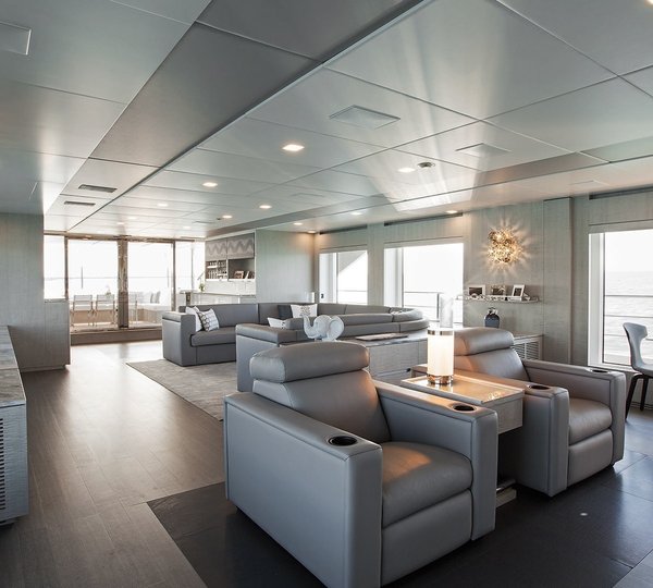 The 43m Yacht H - Main salon