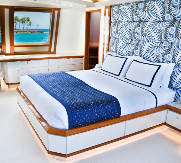 The 43m Yacht OCTOPUSSY