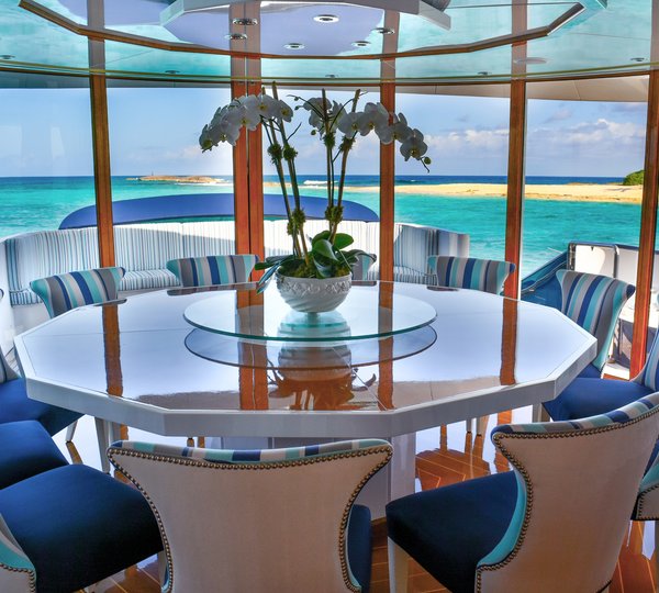 The 43m Yacht OCTOPUSSY