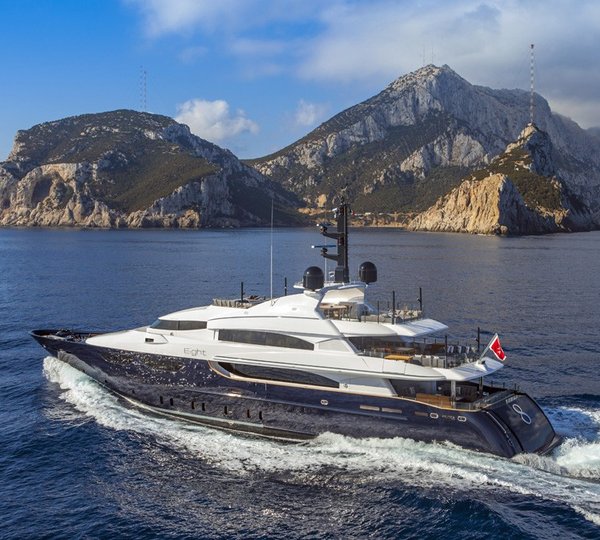The 46m Yacht EIGHT