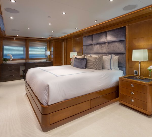 The 49m Yacht AQUAVITA