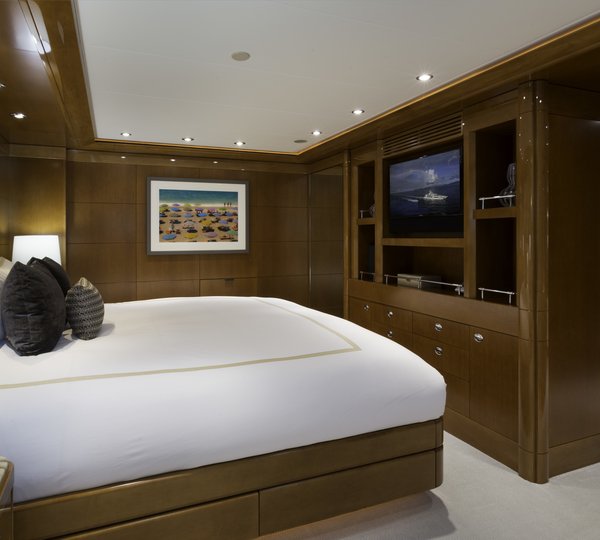 The 49m Yacht AQUAVITA