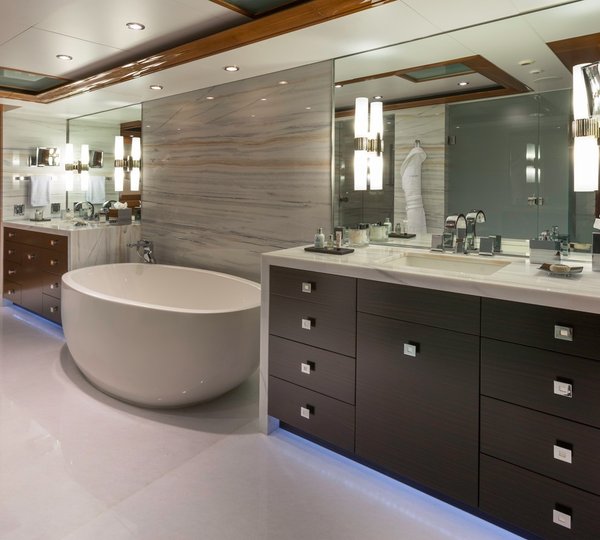 The 49m Yacht AQUAVITA