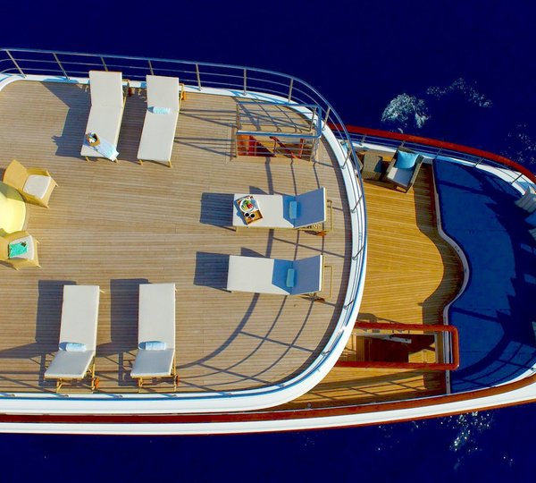 The 49m Yacht CLARITY